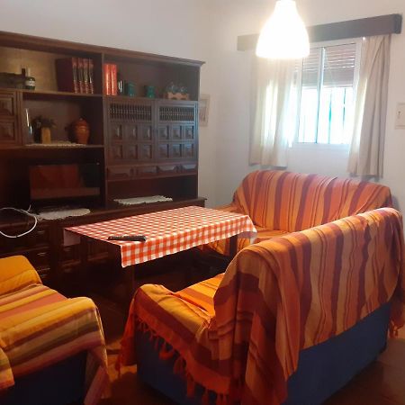 Casa Marisa Villa โกนิล เด ลาฟรอนเตรา ภายนอก รูปภาพ